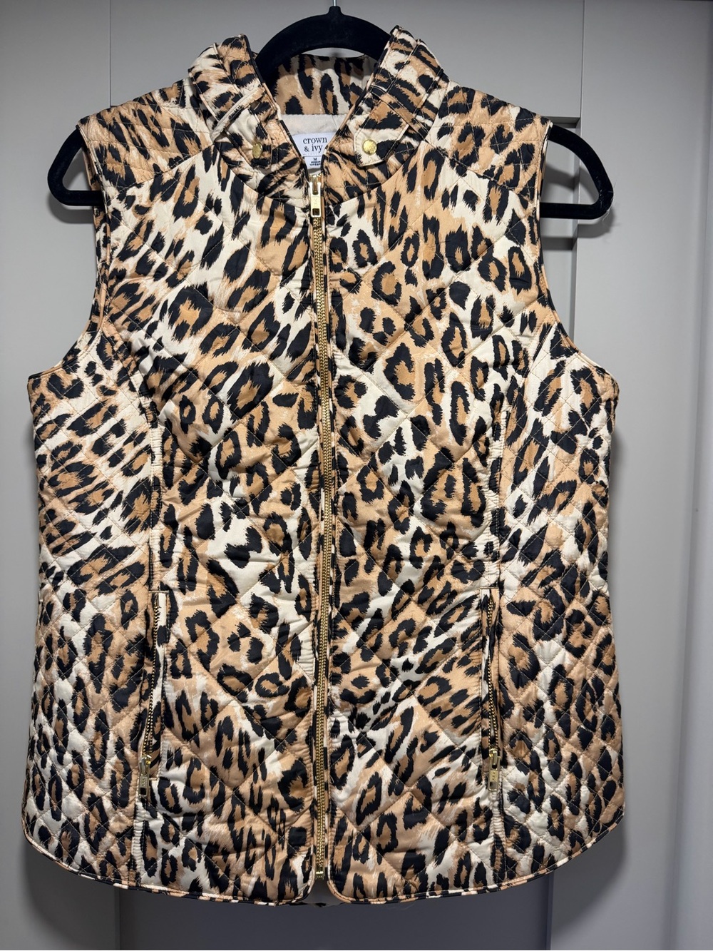 NWT crown & ivy Leopard-Print Quilted Vest in Tan and Black